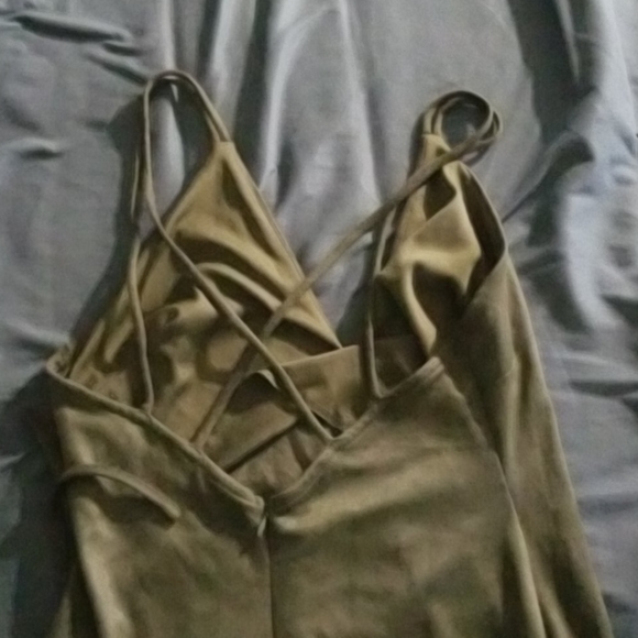 Dress - Picture 3 of 4